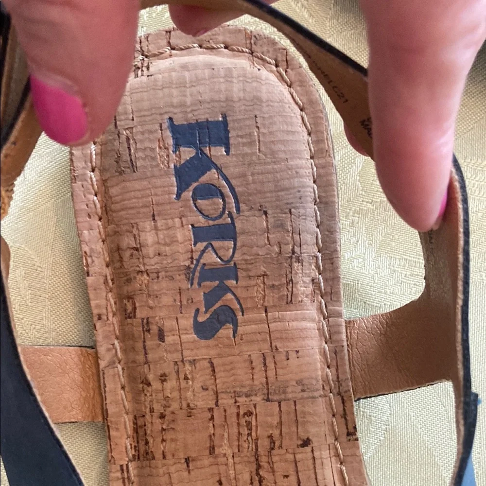 Korks Skylar Blue Denim Thong Sandals 
Size 7 - Picture 3 of 11